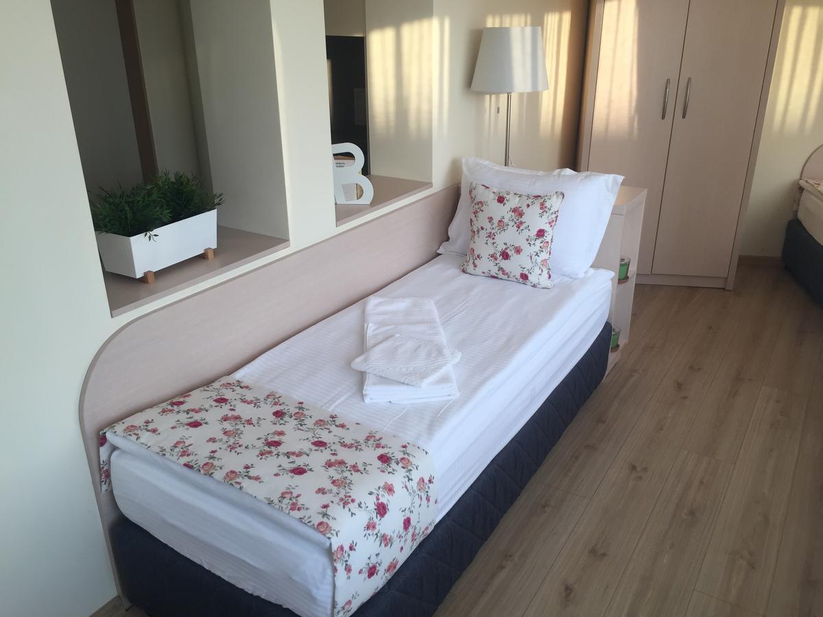 Luxury Apartments Burgasz Kültér fotó